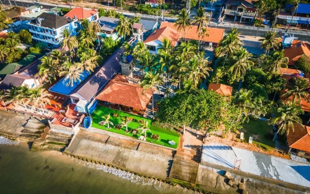 5 Nhà Hàng Nên Ghé Khi Du Lịch Mũi Né 4 image 3 Vi Vu Bình Thuận