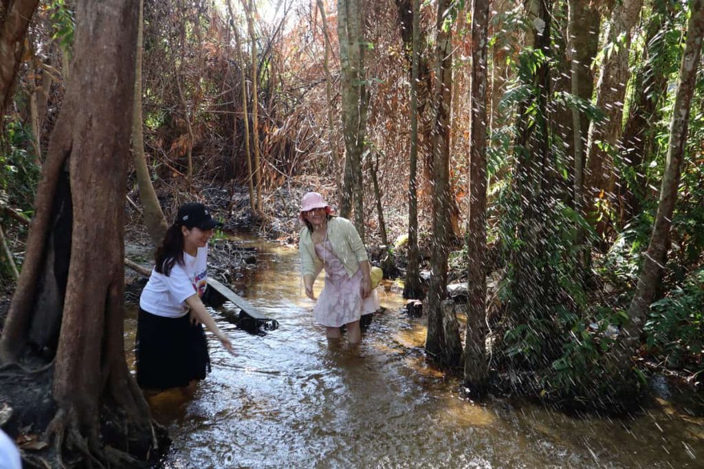suoi nuoc nong bung thi Vi Vu Bình Thuận